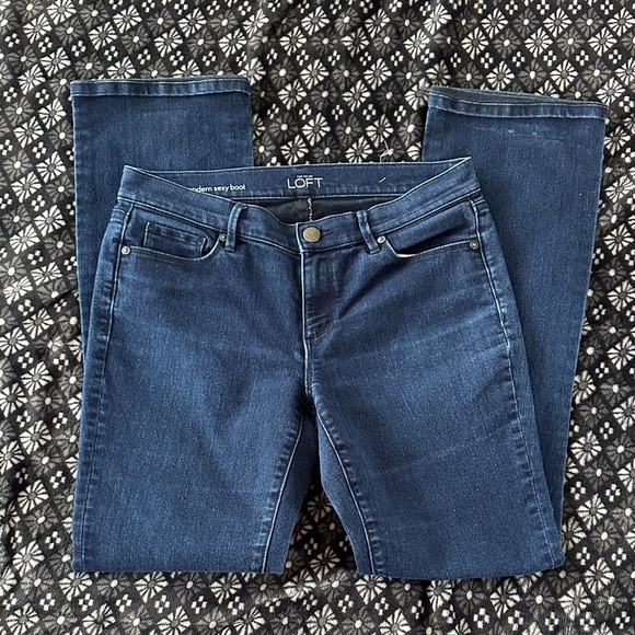 LOFT Modern Sexy Boot Jeans - Picture 1 of 6